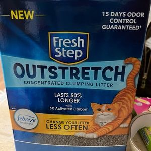 Febreze Fresh step outstretch clumping litter